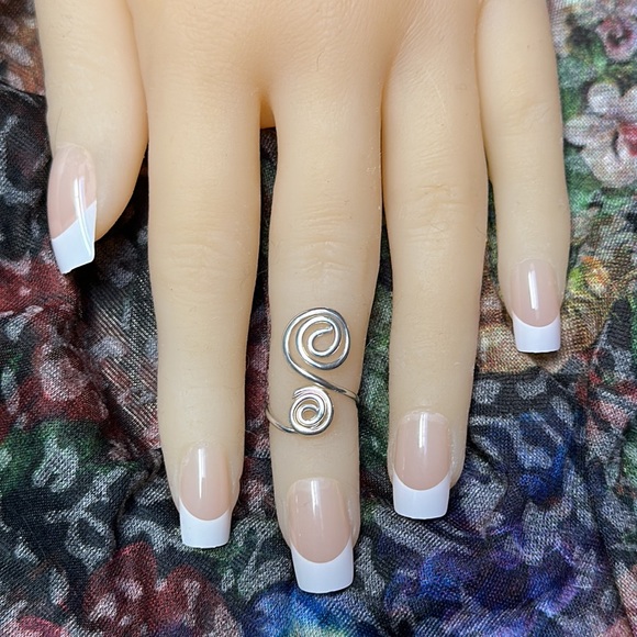 Sterling Silver Toe Ring- Adjustable Toe Ring- Unique- Midi/Knuckle Ring- Spiral - Picture 2 of 7